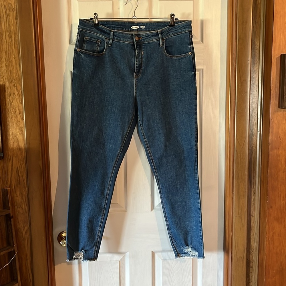 Old Navy Rockstar Super Skinny Jeans